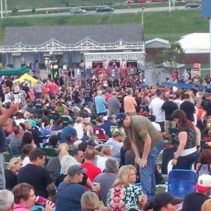 Meet your Posher, Stacy